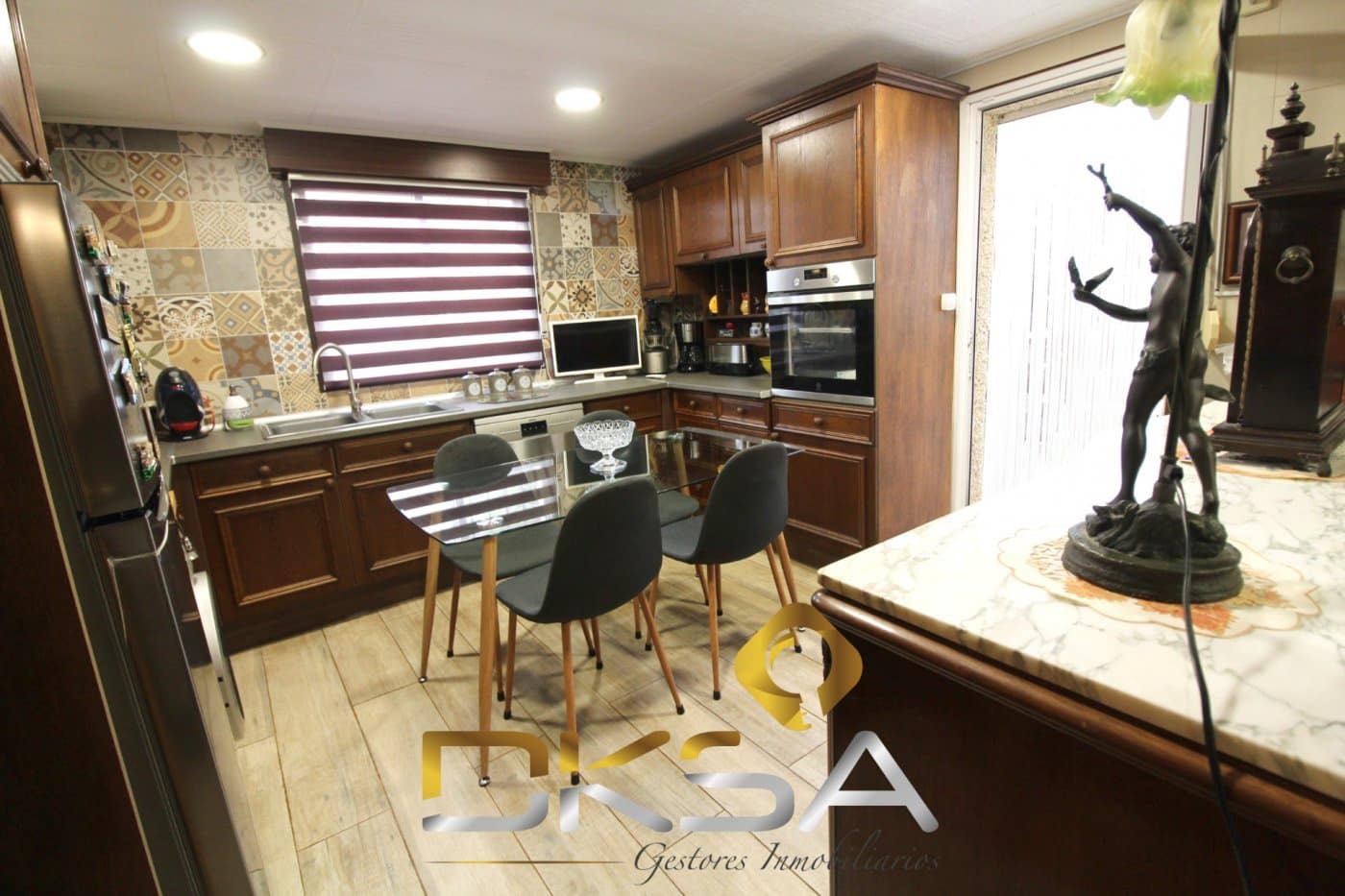 7 bedroom Villa for sale in Borriol with garage - € 340,000 (Ref: 9892297)