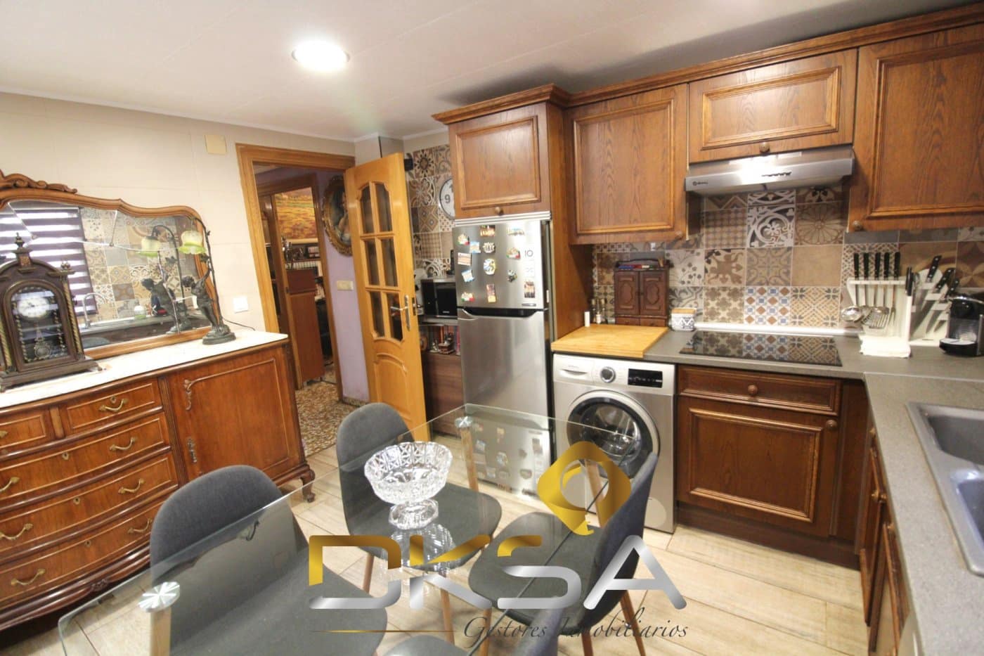 7 bedroom Villa for sale in Borriol with garage - € 340,000 (Ref: 9892297)