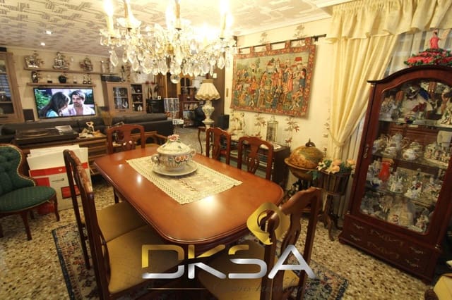 7 bedroom Villa for sale in Borriol with garage - € 340,000 (Ref: 9892297)