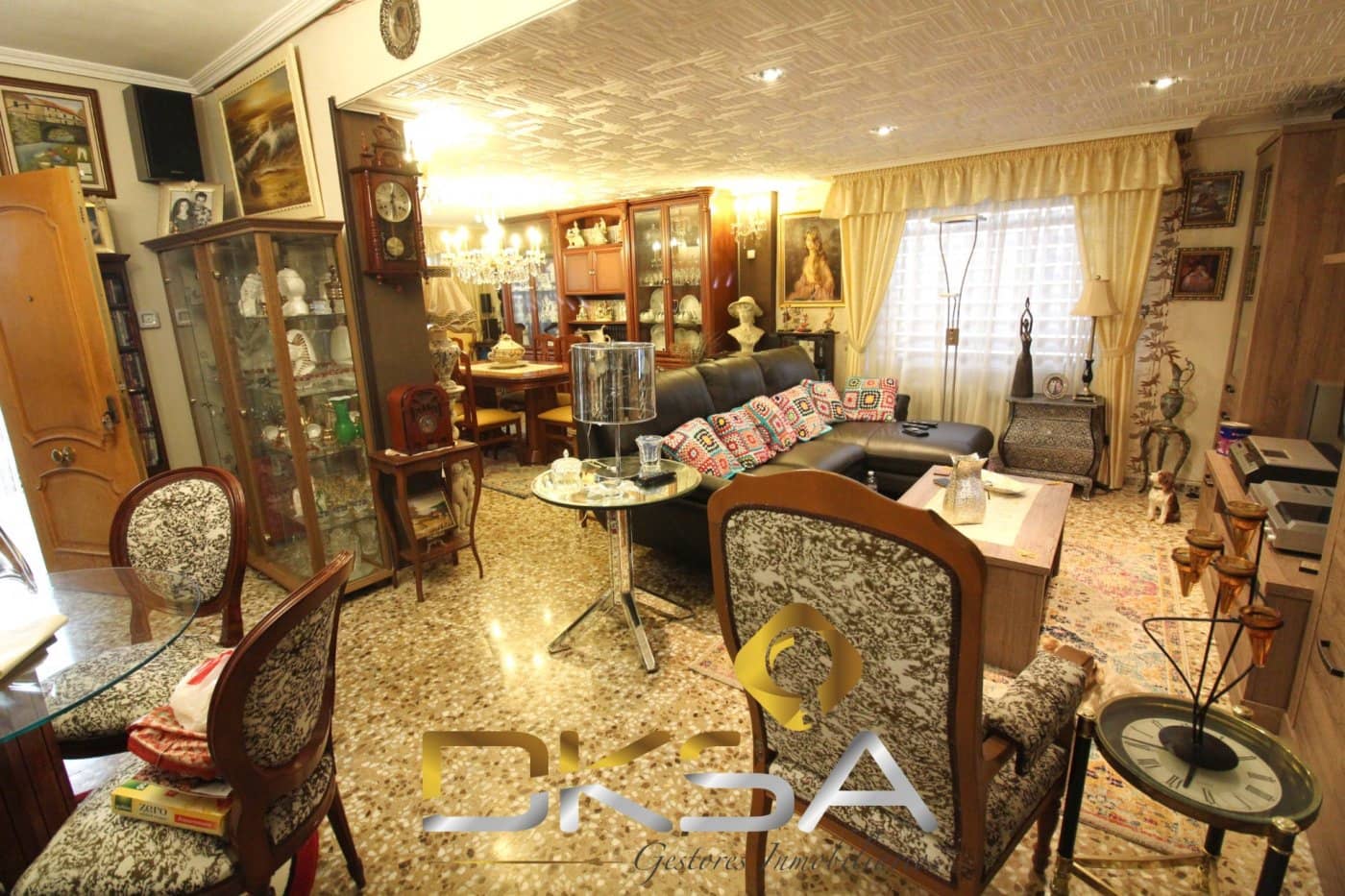 7 bedroom Villa for sale in Borriol with garage - € 340,000 (Ref: 9892297)