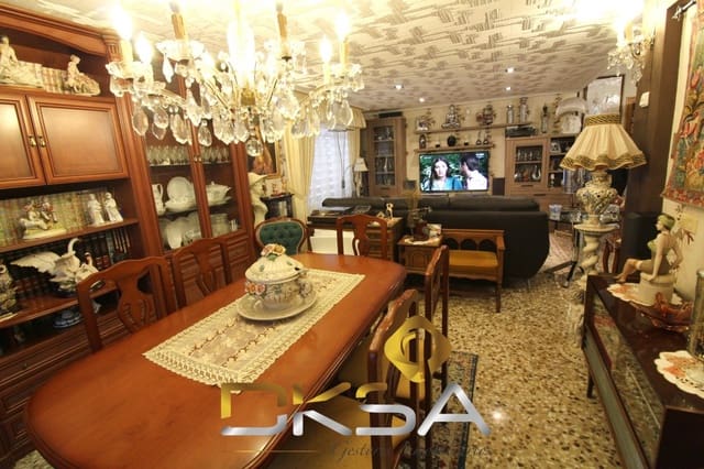 7 bedroom Villa for sale in Borriol with garage - € 340,000 (Ref: 9892297)