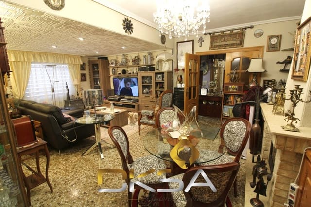 7 bedroom Villa for sale in Borriol with garage - € 340,000 (Ref: 9892297)