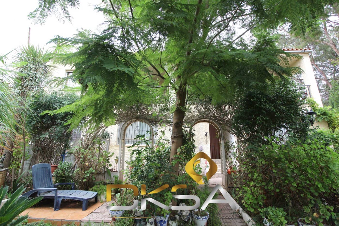 7 bedroom Villa for sale in Borriol with garage - € 340,000 (Ref: 9892297)
