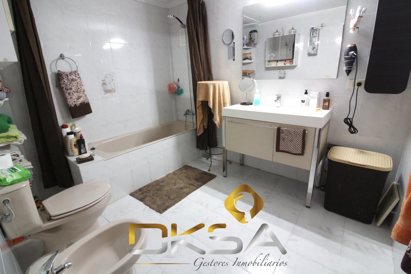 7 bedroom Villa for sale in Borriol with garage - € 340,000 (Ref: 9892297)