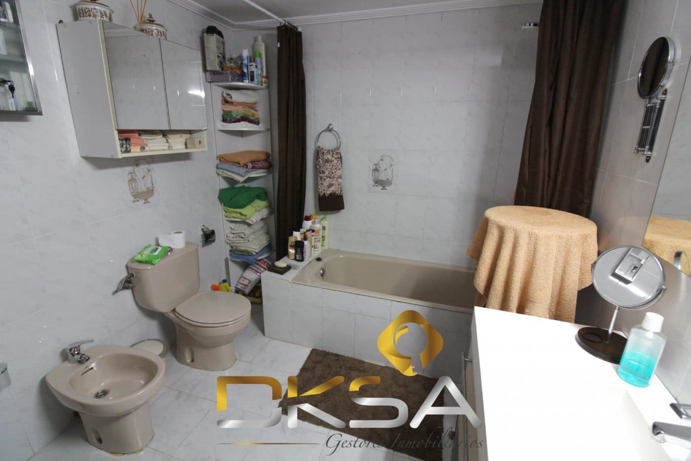 7 bedroom Villa for sale in Borriol with garage - € 340,000 (Ref: 9892297)