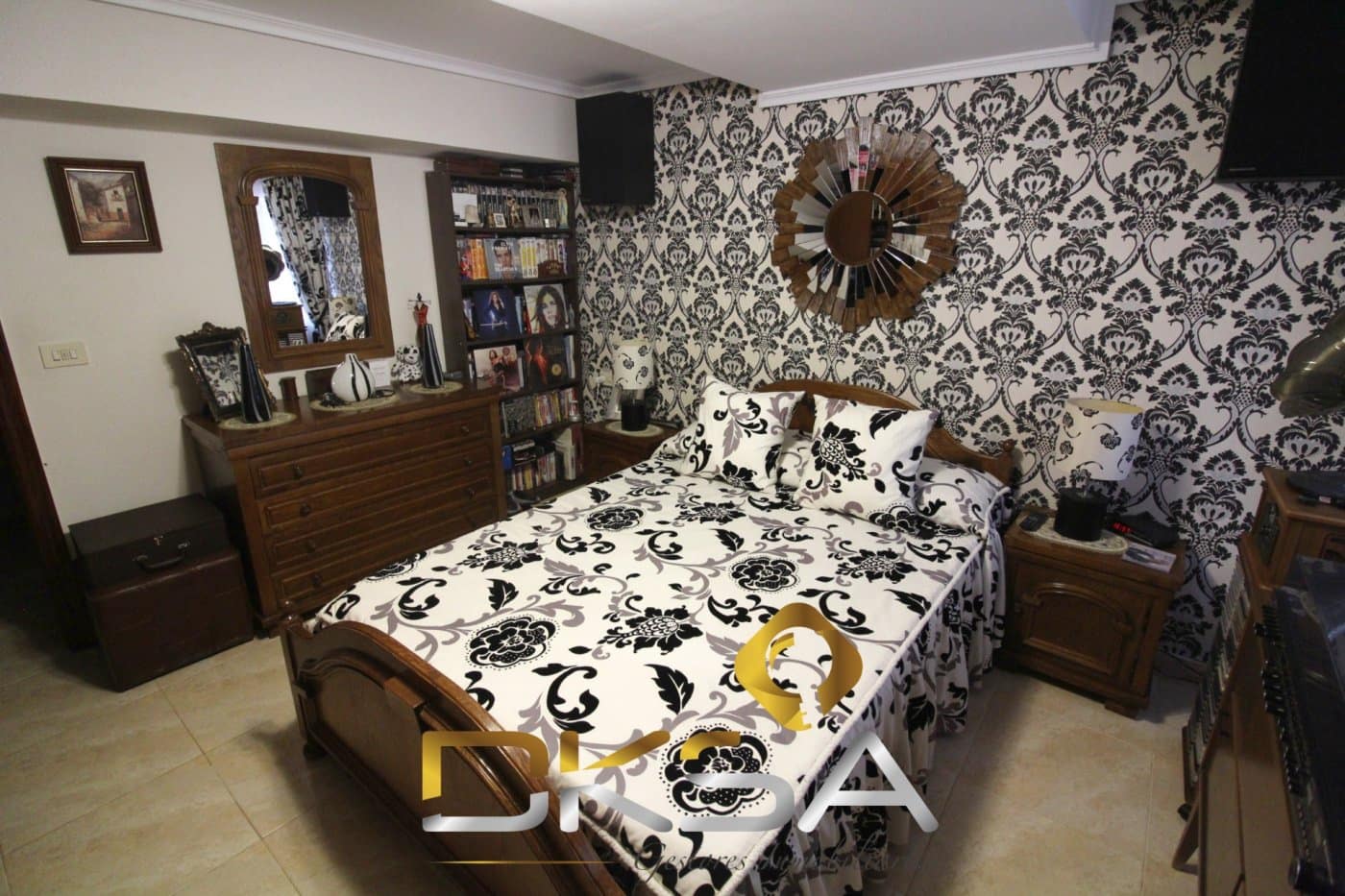 7 bedroom Villa for sale in Borriol with garage - € 340,000 (Ref: 9892297)