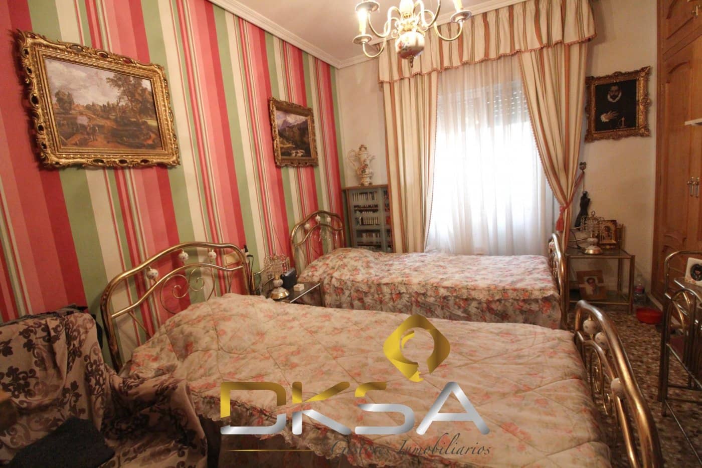 7 bedroom Villa for sale in Borriol with garage - € 340,000 (Ref: 9892297)