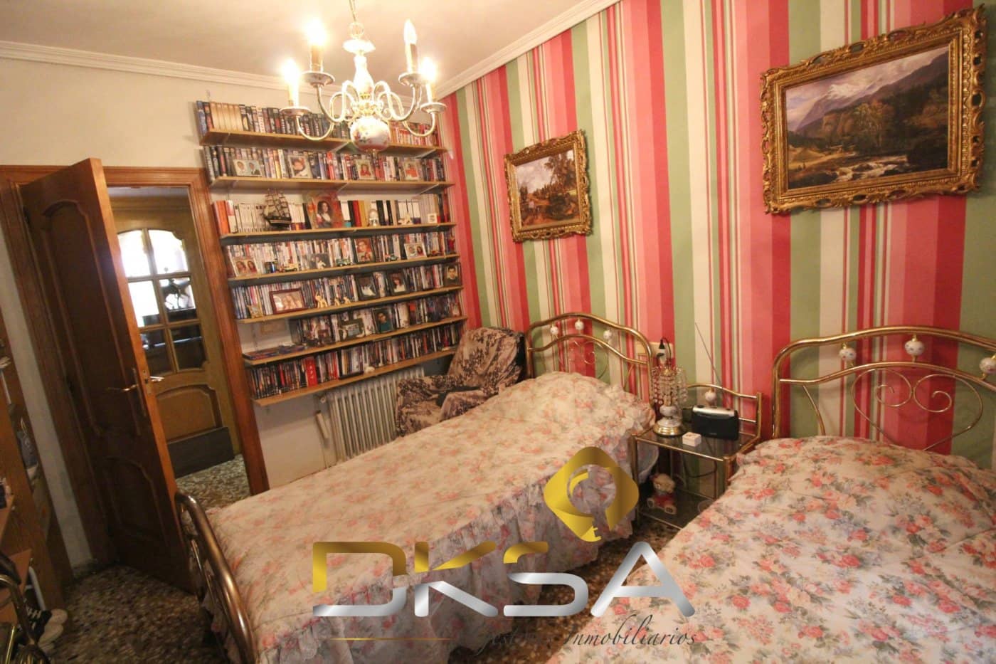 7 bedroom Villa for sale in Borriol with garage - € 340,000 (Ref: 9892297)