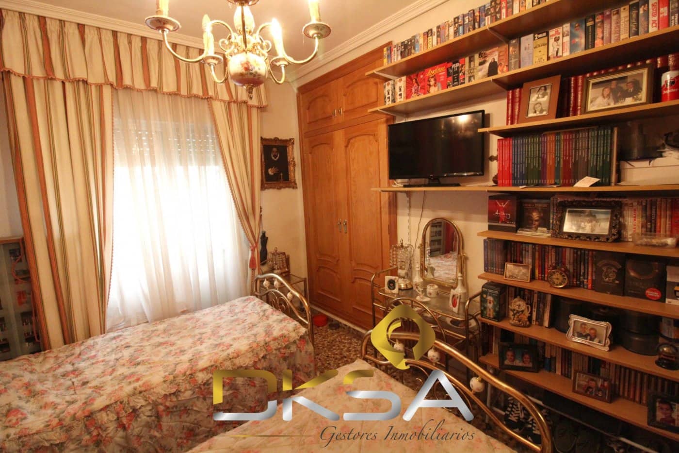7 bedroom Villa for sale in Borriol with garage - € 340,000 (Ref: 9892297)