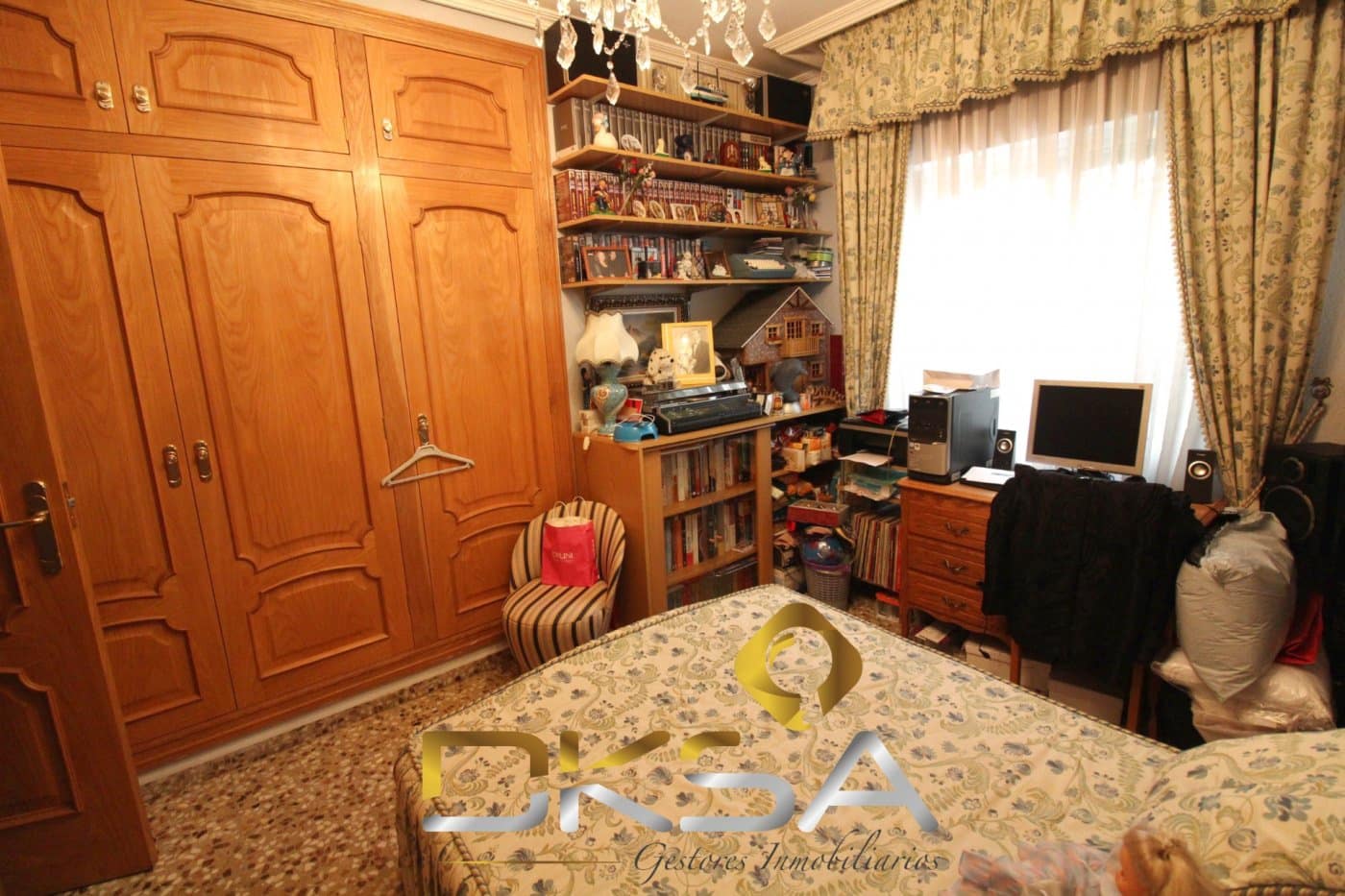 7 bedroom Villa for sale in Borriol with garage - € 340,000 (Ref: 9892297)