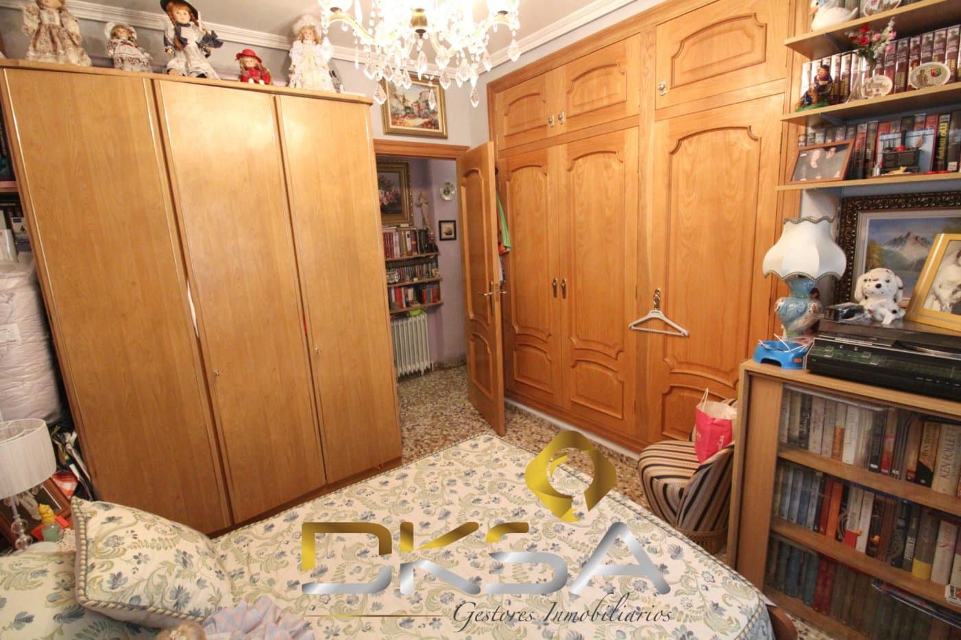 7 bedroom Villa for sale in Borriol with garage - € 340,000 (Ref: 9892297)