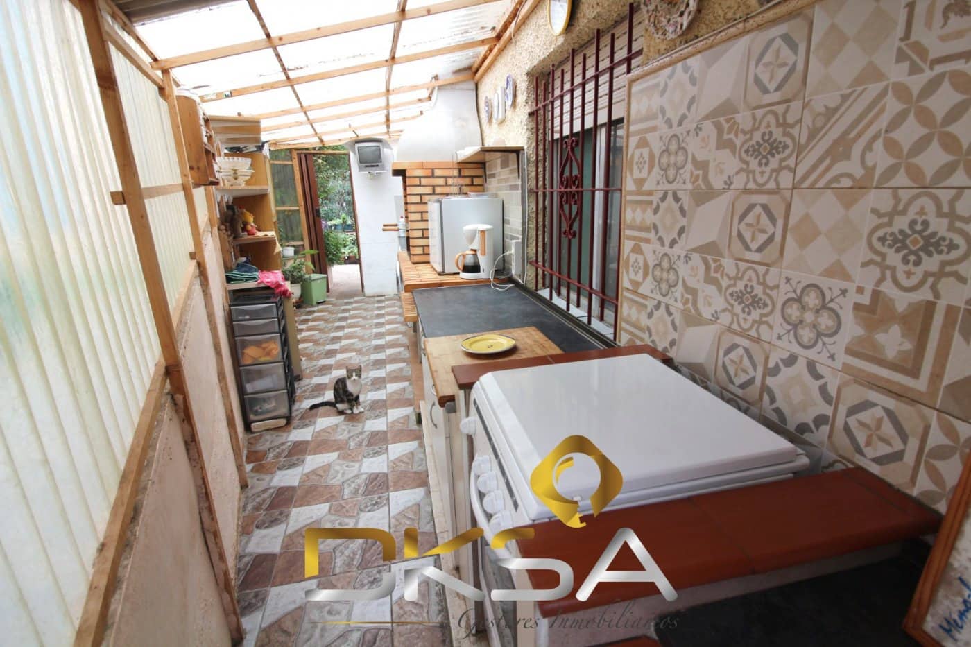 7 bedroom Villa for sale in Borriol with garage - € 340,000 (Ref: 9892297)
