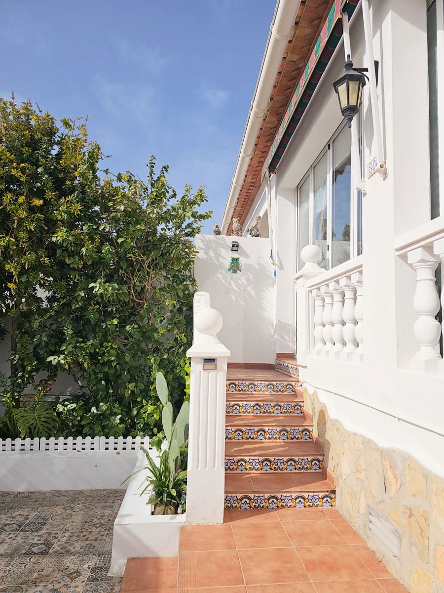 2 soverom Rekkehus til salgs i Rafol de Almunia med svømmebasseng garasje - € 219 000 (Ref: 9771936)