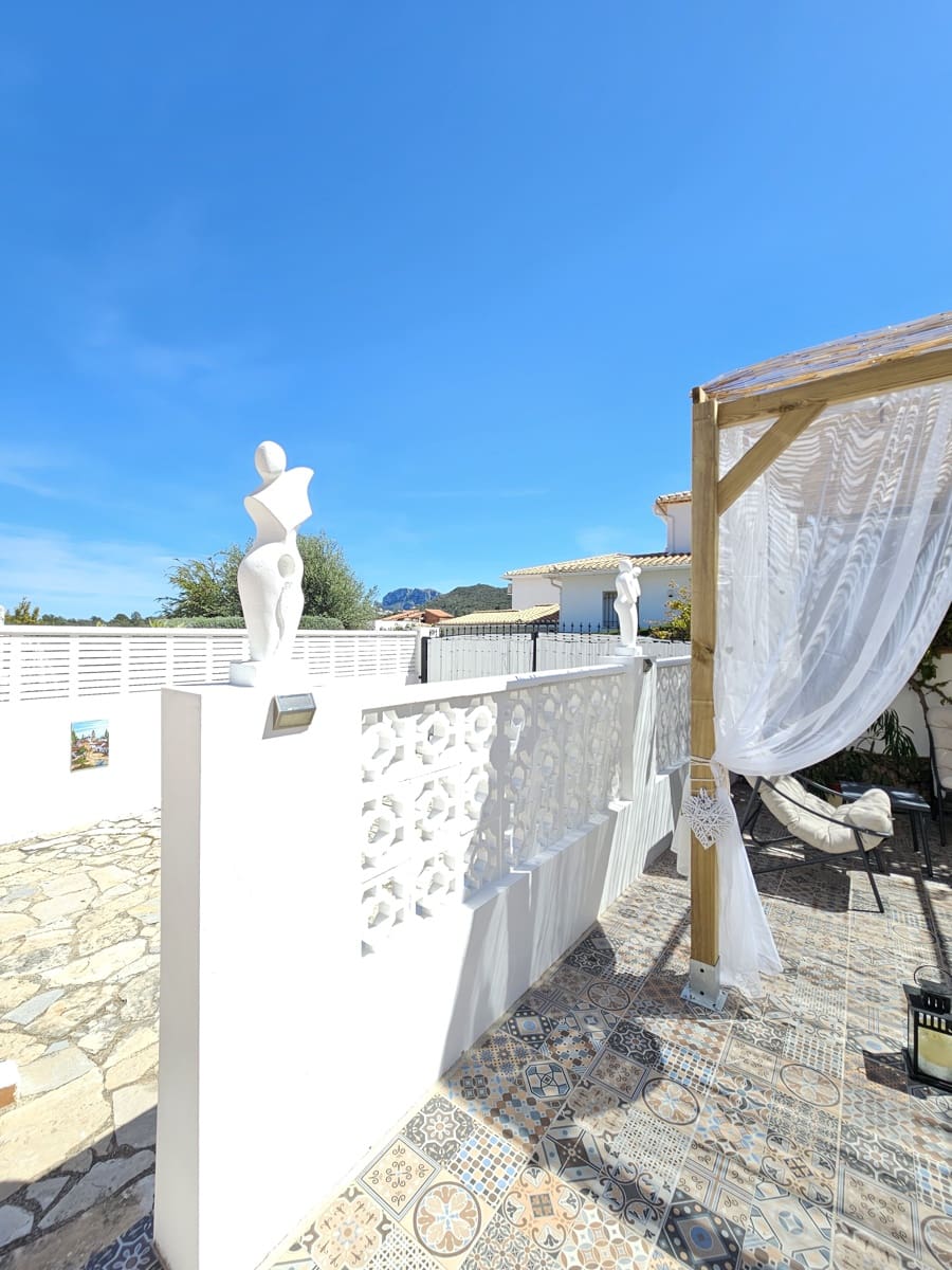 2 soverom Rekkehus til salgs i Rafol de Almunia med svømmebasseng garasje - € 219 000 (Ref: 9771936)