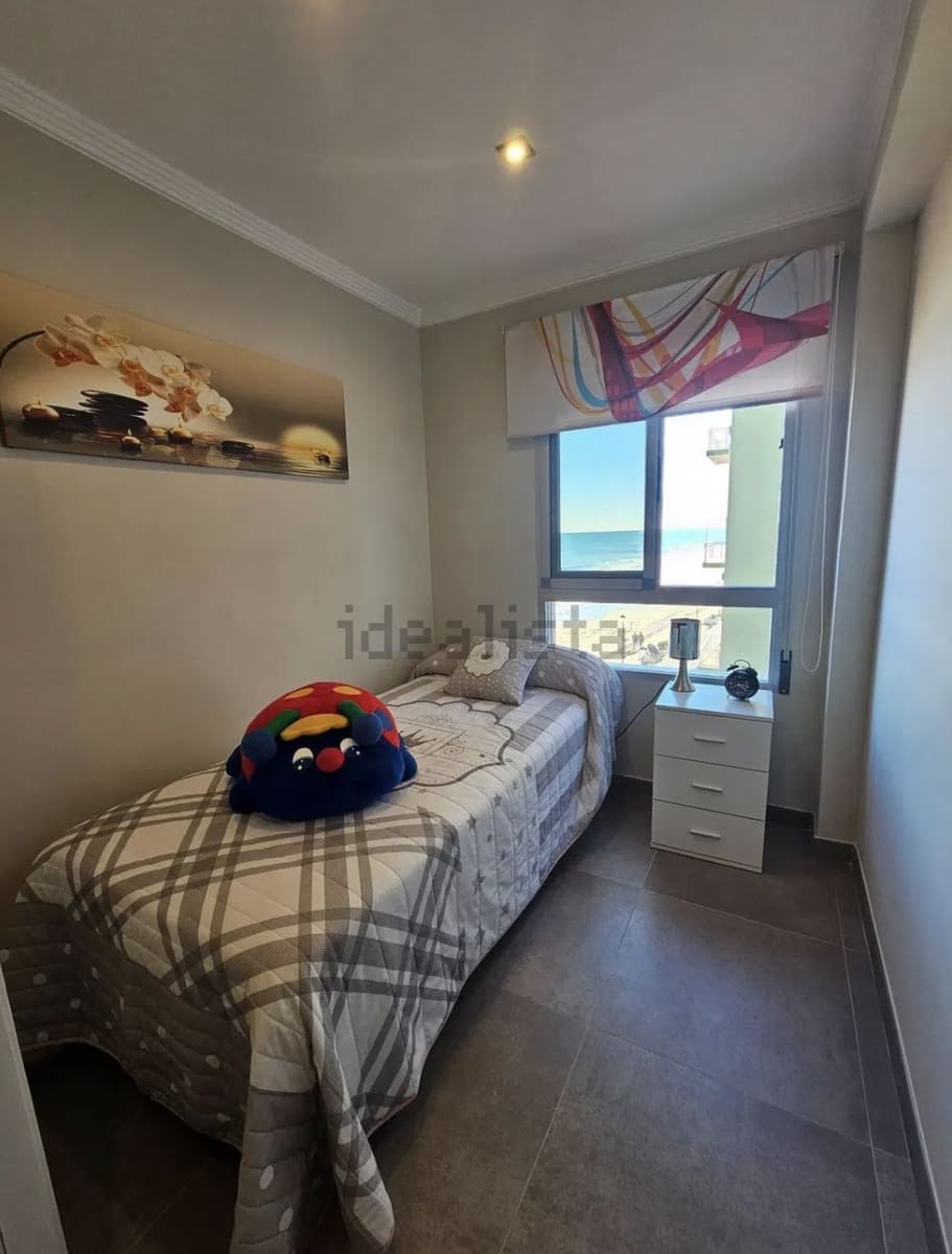 6 sovrum Semi-fristående Villa till salu i Valencia stad med garage - 475 000 € (Ref: 9894894)