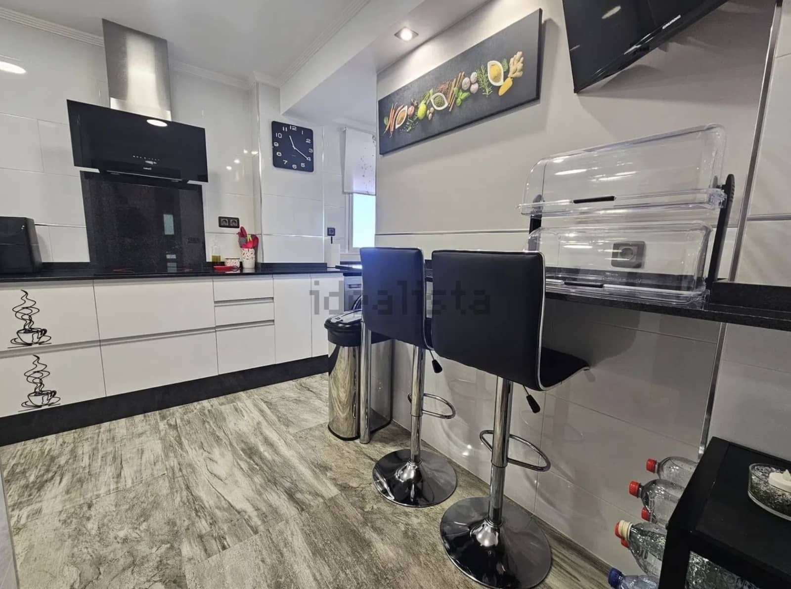 6 sovrum Semi-fristående Villa till salu i Valencia stad med garage - 475 000 € (Ref: 9894894)