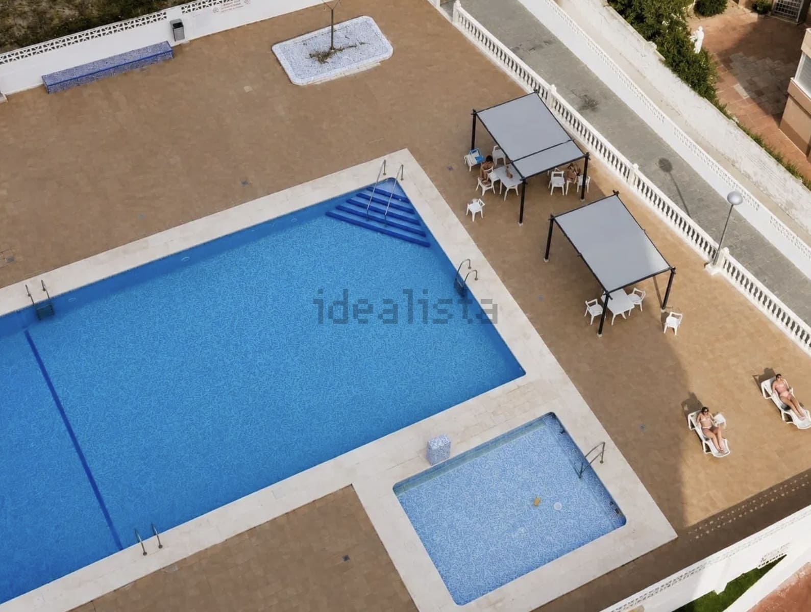 2 bedroom Beach Apartment for sale in Valencia city with pool - € 249,000 (Ref: 9938596)