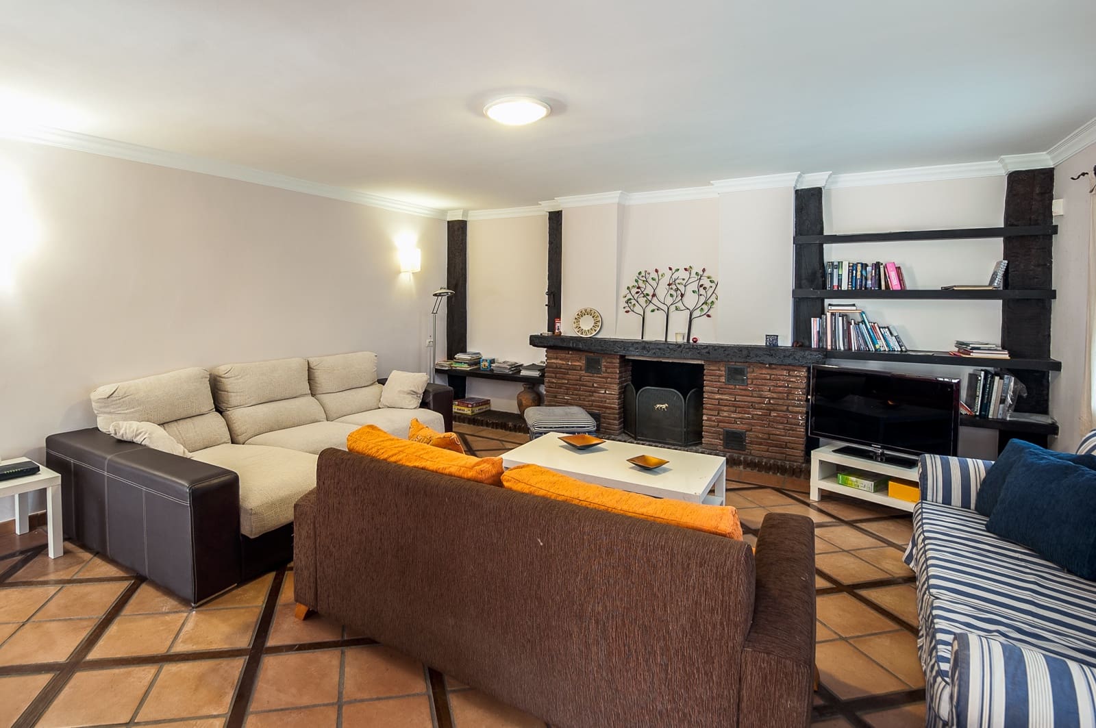 6 makuuhuone Rivitalo myytävänä paikassa Fuengirola mukana uima-altaan 
autotalli - 810 000 € (Ref: 9778657)