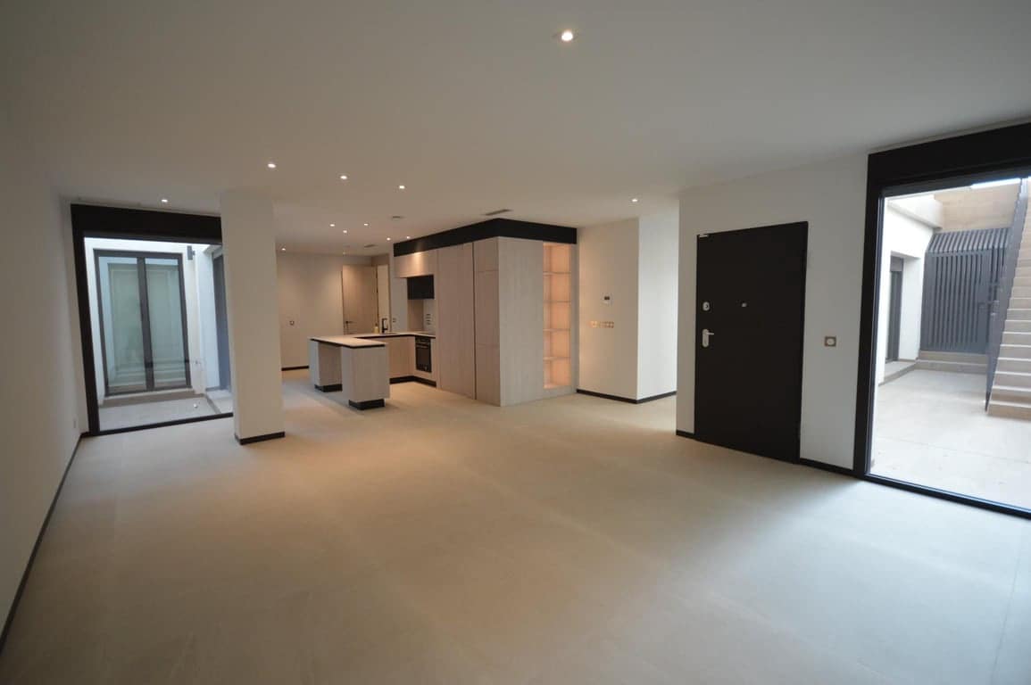 5 bedroom Villa for sale in Algorfa with pool - € 1,750,000 (Ref: 9782522)