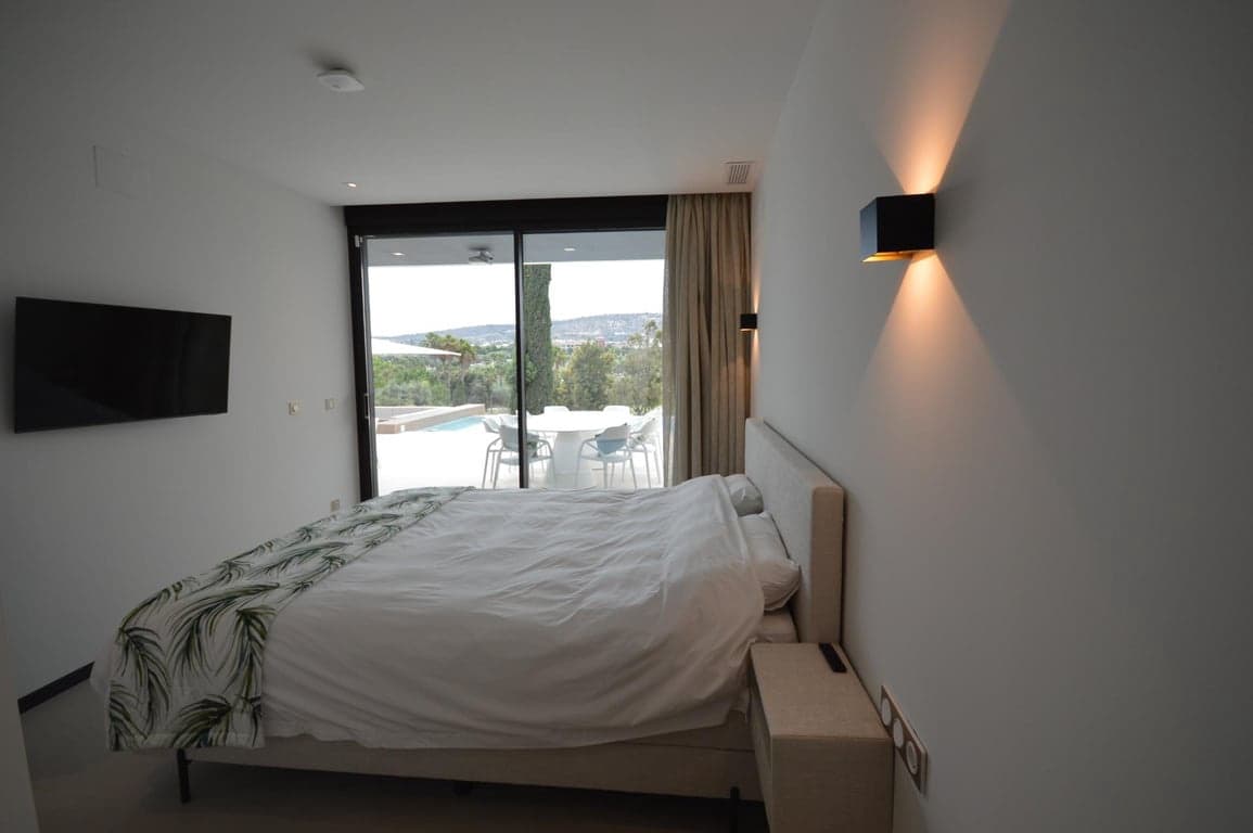 5 bedroom Villa for sale in Algorfa with pool - € 1,750,000 (Ref: 9782522)