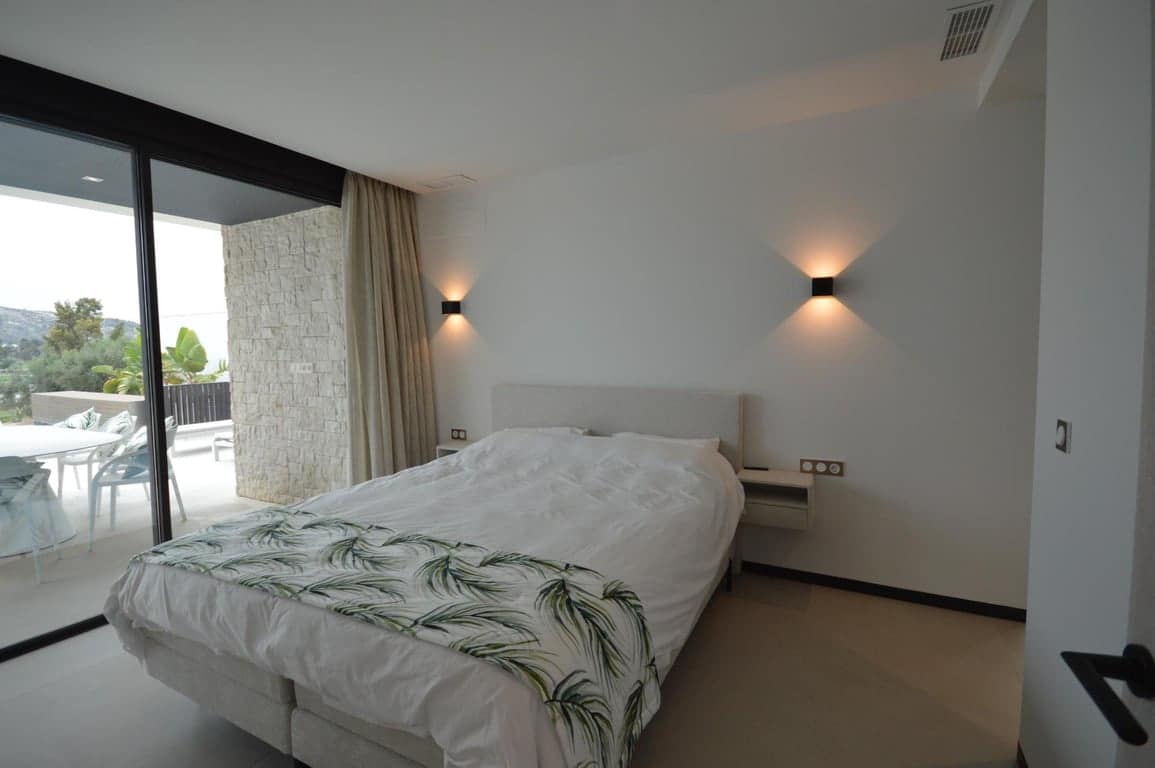 5 bedroom Villa for sale in Algorfa with pool - € 1,750,000 (Ref: 9782522)