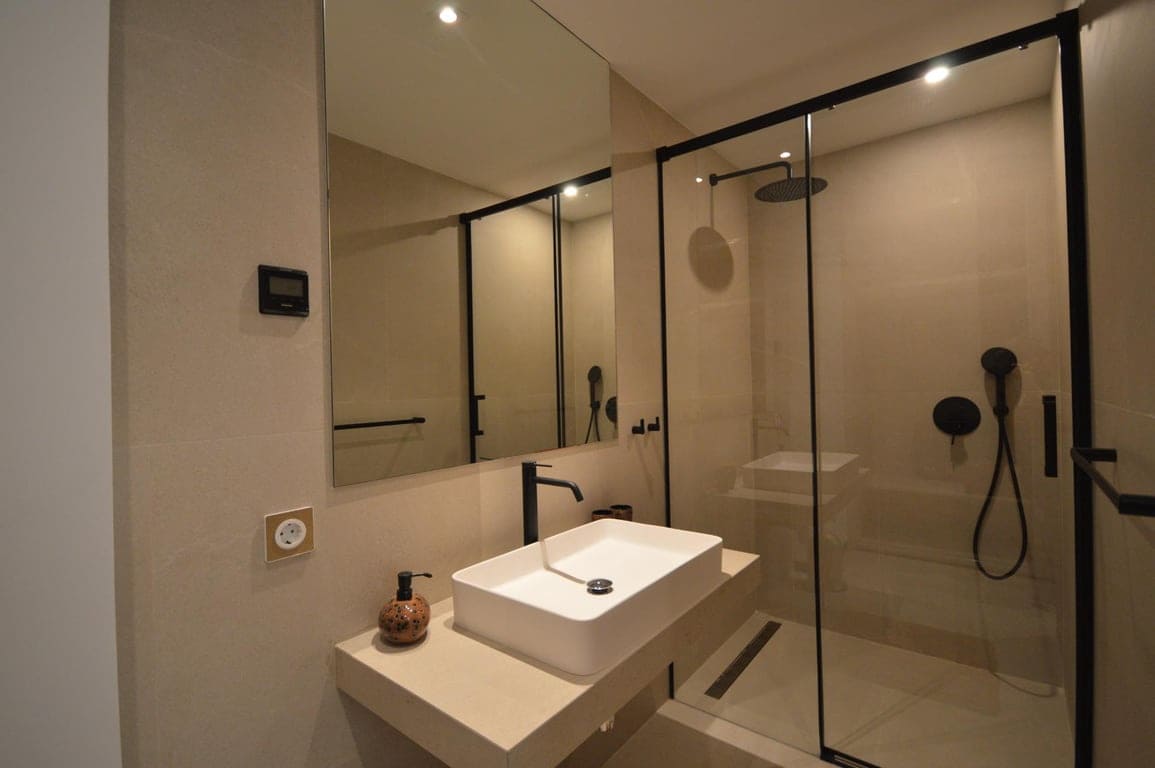 5 bedroom Villa for sale in Algorfa with pool - € 1,750,000 (Ref: 9782522)