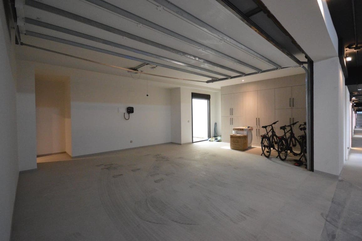 5 bedroom Villa for sale in Algorfa with pool - € 1,750,000 (Ref: 9782522)