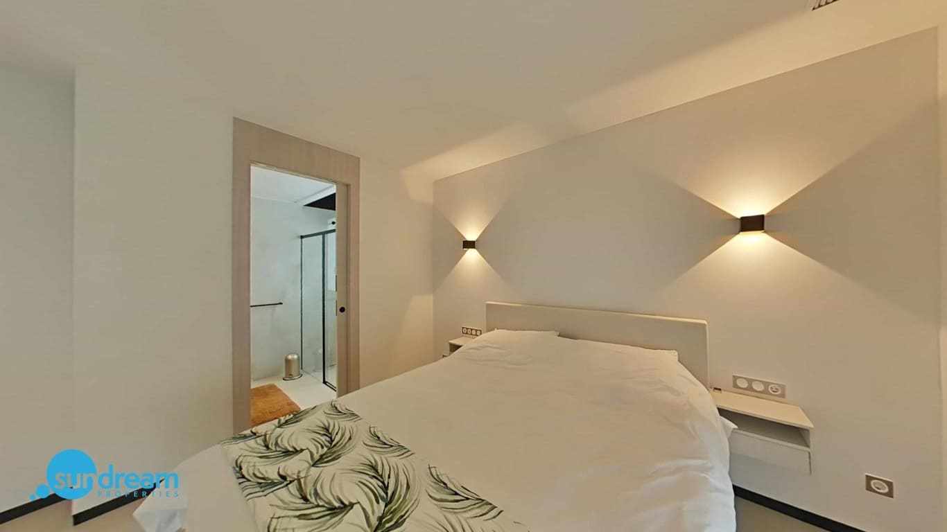 5 bedroom Villa for sale in Algorfa with pool - € 1,750,000 (Ref: 9782522)