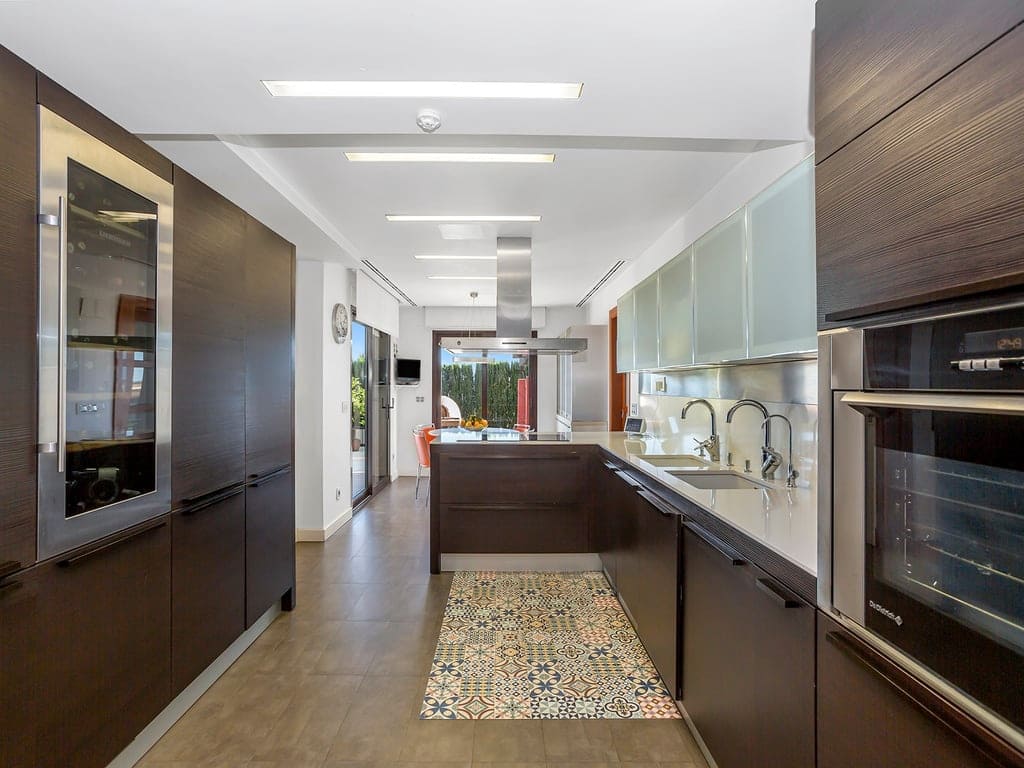 6 bedroom Villa for sale in Algorfa - € 1,550,000 (Ref: 9782523)