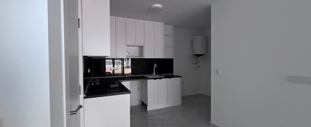 2 soverom Bungalow til salgs i Torrevieja med svømmebasseng - € 255 000 (Ref: 9798278)