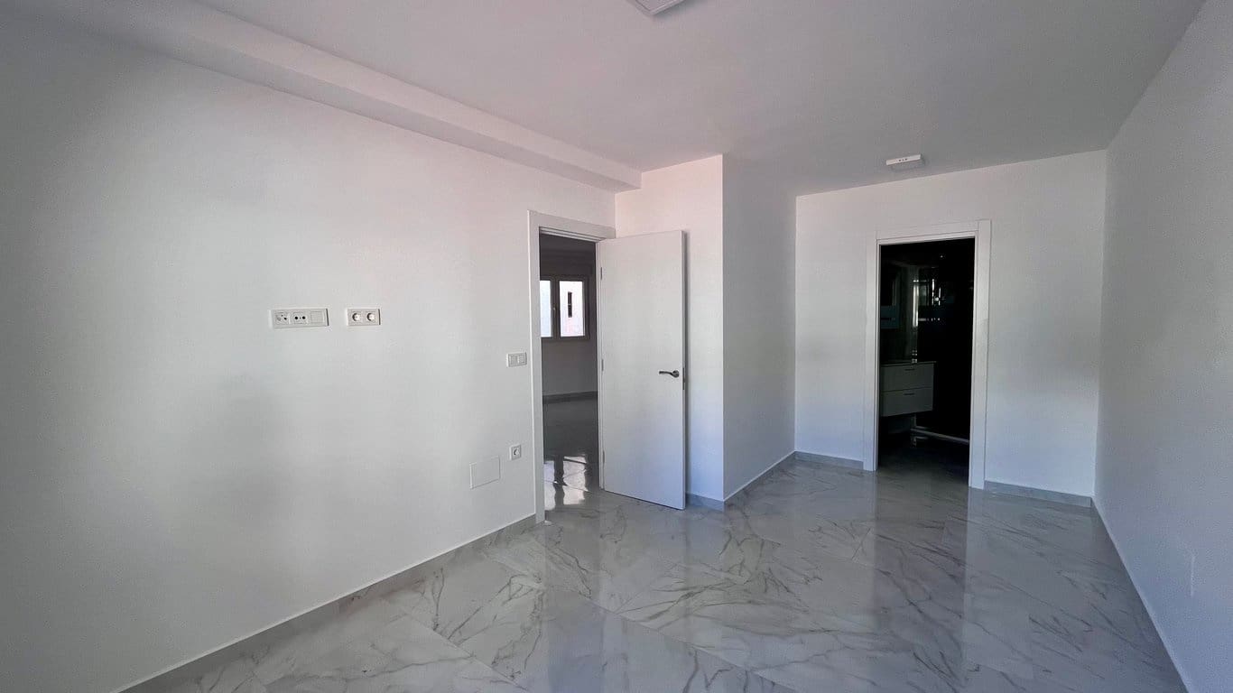 2 soverom Bungalow til salgs i Torrevieja - € 248 000 (Ref: 9798281)