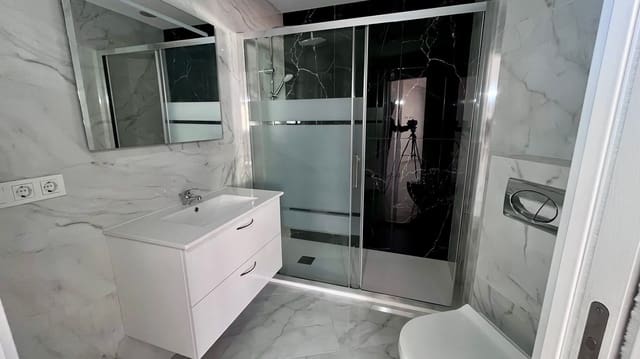 2 makuuhuone Bungalow myytävänä paikassa Torrevieja - 248 000 € (Ref: 9798281)