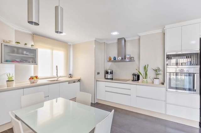 4 sypialnia Apartament na sprzedaż w Torrevieja - 259 990 € (Ref: 9816122)