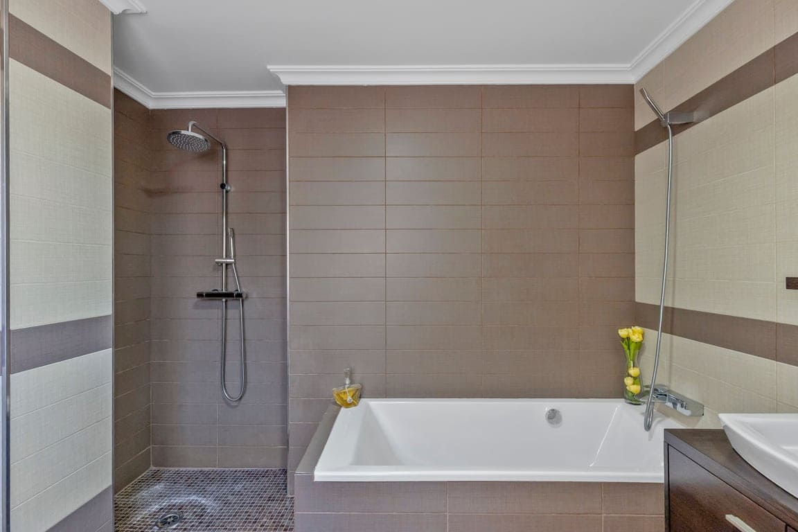 4 bedroom Apartment for sale in Torrevieja - € 259,990 (Ref: 9816122)