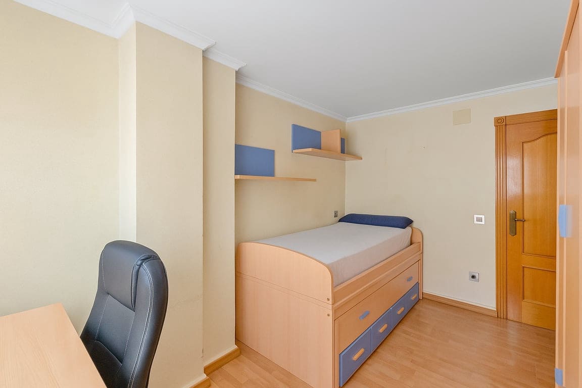 4 bedroom Apartment for sale in Torrevieja - € 259,990 (Ref: 9816122)
