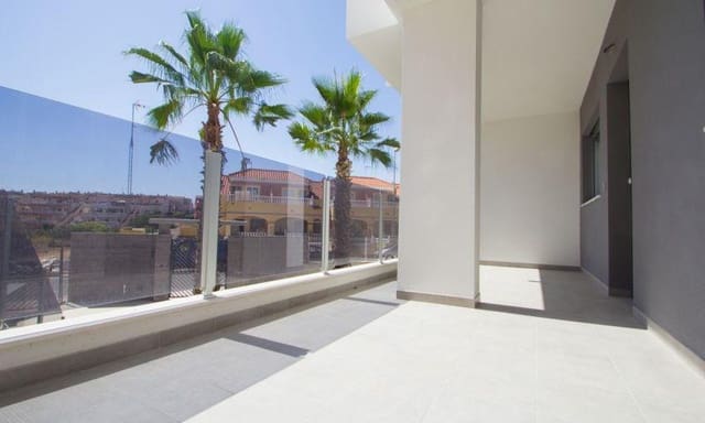2 makuuhuone Kattohuoneisto myytävänä paikassa Orihuela Costa, Orihuela mukana uima-altaan - 295 000 € (Ref: 9816125)