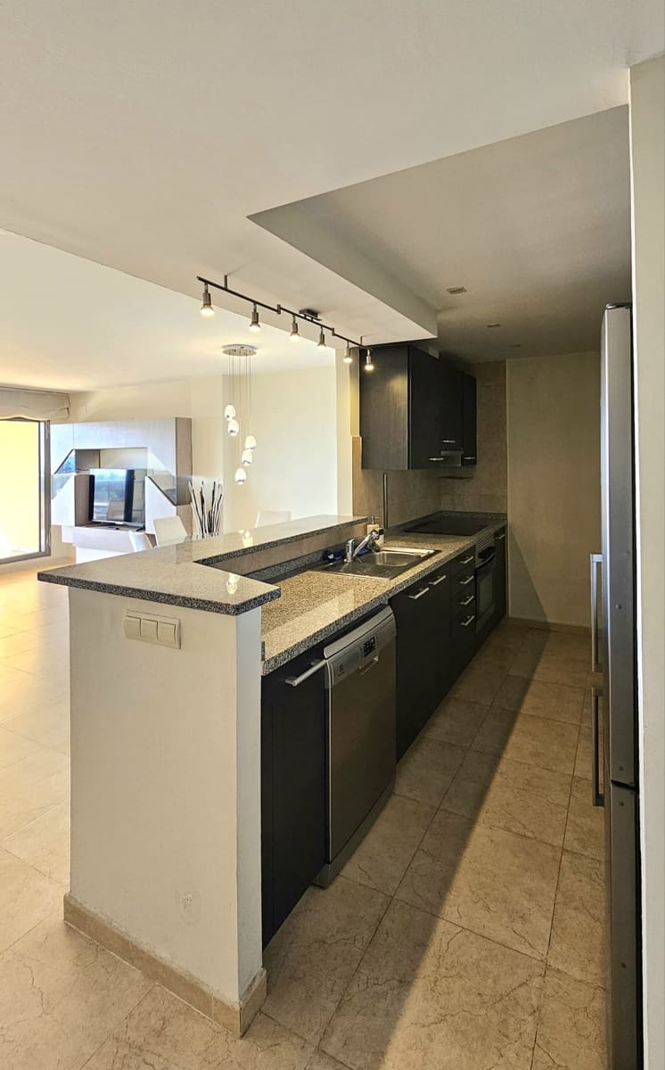 3 sypialnia Apartament na sprzedaż w Sitio de Calahonda z basenem garażem - 549 000 € (Ref: 9772486)