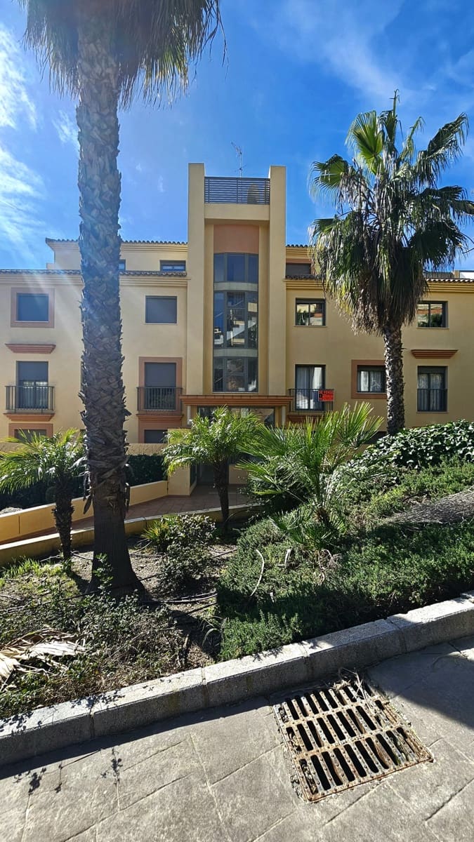 3 sypialnia Apartament na sprzedaż w Sitio de Calahonda z basenem garażem - 549 000 € (Ref: 9772486)