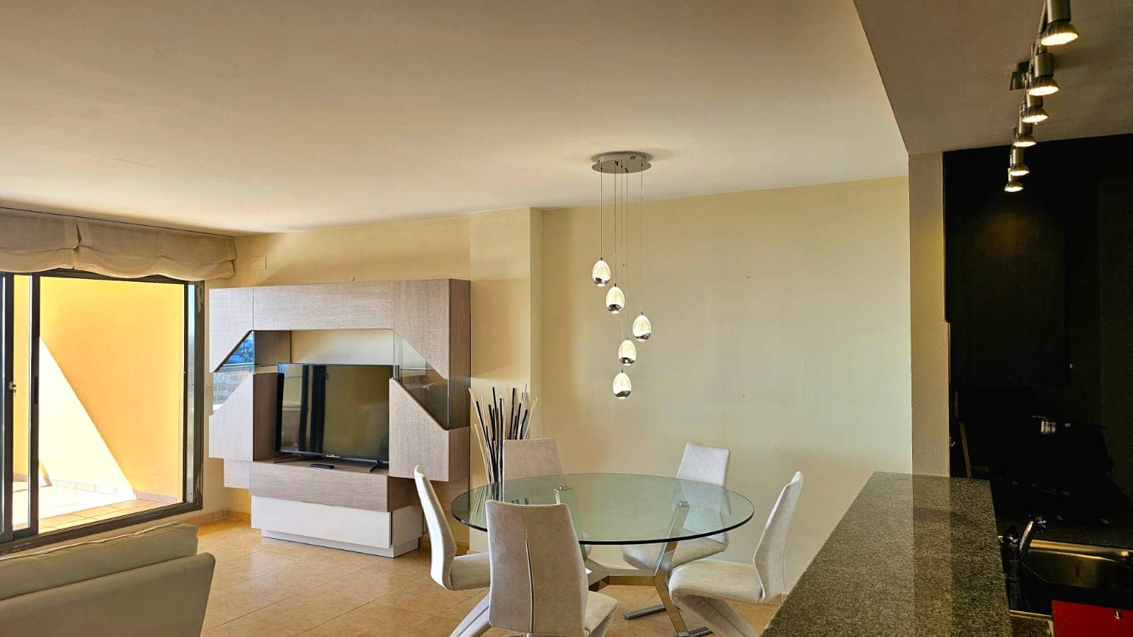 3 sypialnia Apartament na sprzedaż w Sitio de Calahonda z basenem garażem - 549 000 € (Ref: 9772486)