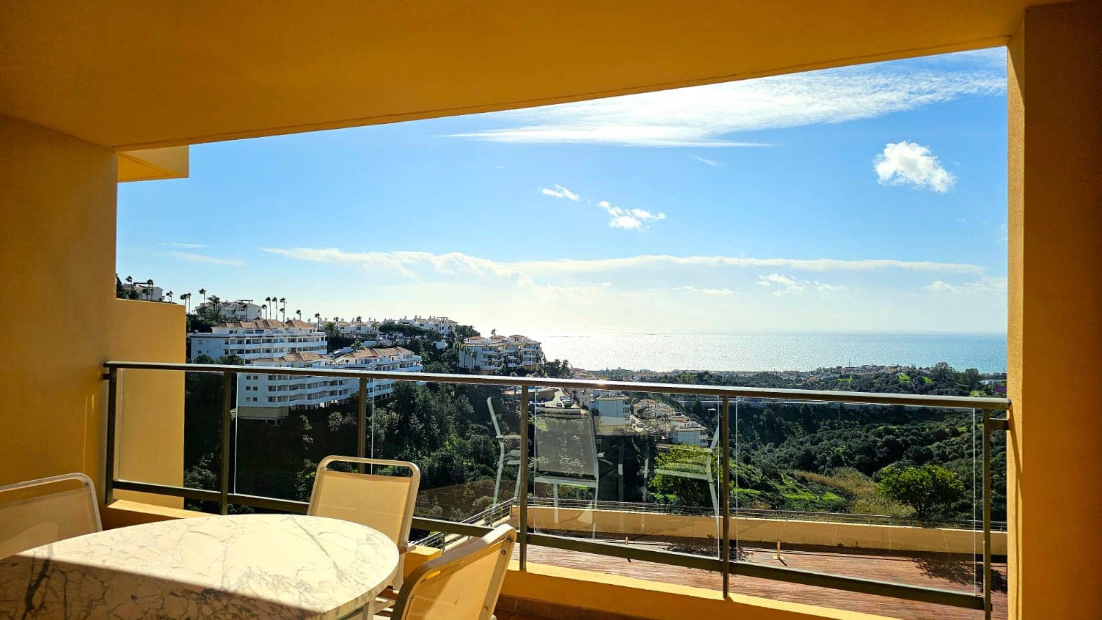 3 sypialnia Apartament na sprzedaż w Sitio de Calahonda z basenem garażem - 549 000 € (Ref: 9772486)