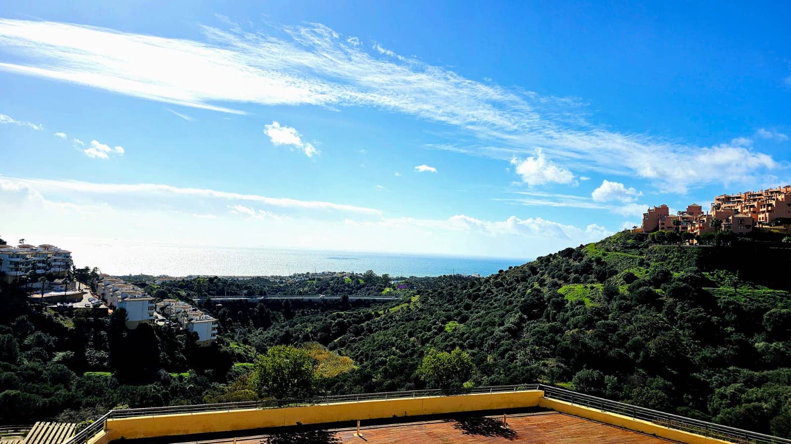 3 sypialnia Apartament na sprzedaż w Sitio de Calahonda z basenem garażem - 549 000 € (Ref: 9772486)