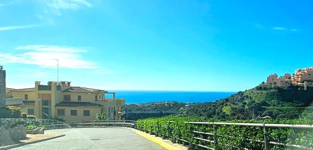 3 sypialnia Apartament na sprzedaż w Sitio de Calahonda, Mijas z basenem garażem - 549 000 € (Ref: 9772486)