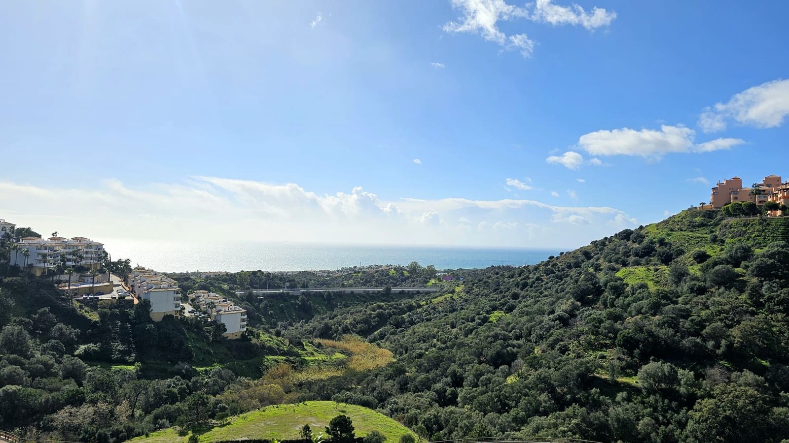 3 sypialnia Apartament na sprzedaż w Sitio de Calahonda z basenem garażem - 549 000 € (Ref: 9772486)