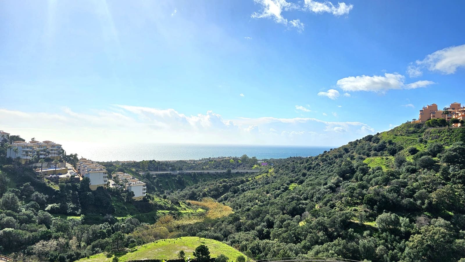 3 sypialnia Apartament na sprzedaż w Sitio de Calahonda z basenem garażem - 549 000 € (Ref: 9772486)