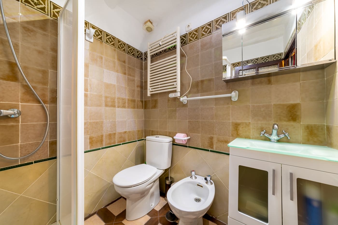 6 slaapkamer Gastenverblijf/B&B te koop in Capileira - € 300.000 (Ref: 9778404)