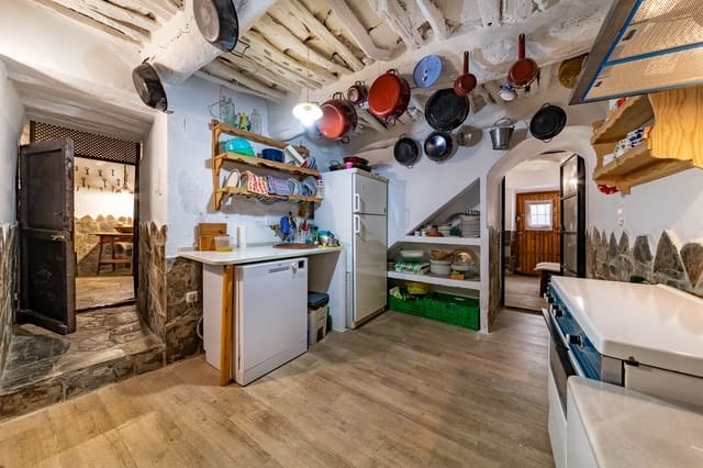 6 makuuhuone Majatalo/aamiaismajoitus myytävänä paikassa Capileira - 300 000 € (Ref: 9778404)