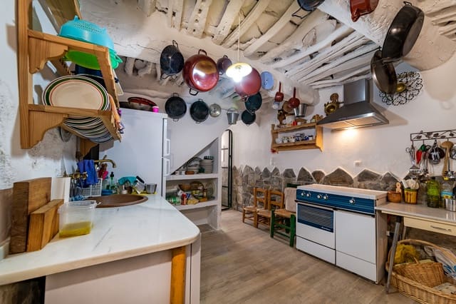 6 makuuhuone Majatalo/aamiaismajoitus myytävänä paikassa Capileira - 300 000 € (Ref: 9778404)