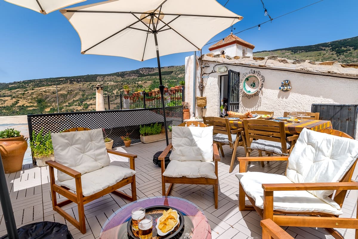 6 slaapkamer Gastenverblijf/B&B te koop in Capileira - € 300.000 (Ref: 9778404)