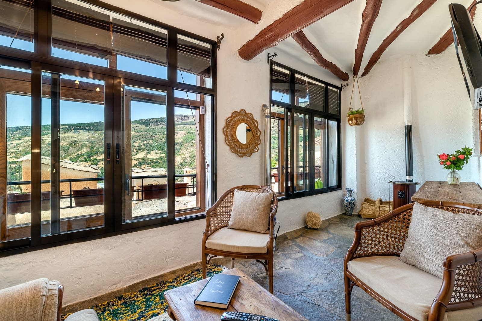 6 slaapkamer Gastenverblijf/B&B te koop in Capileira - € 300.000 (Ref: 9778404)