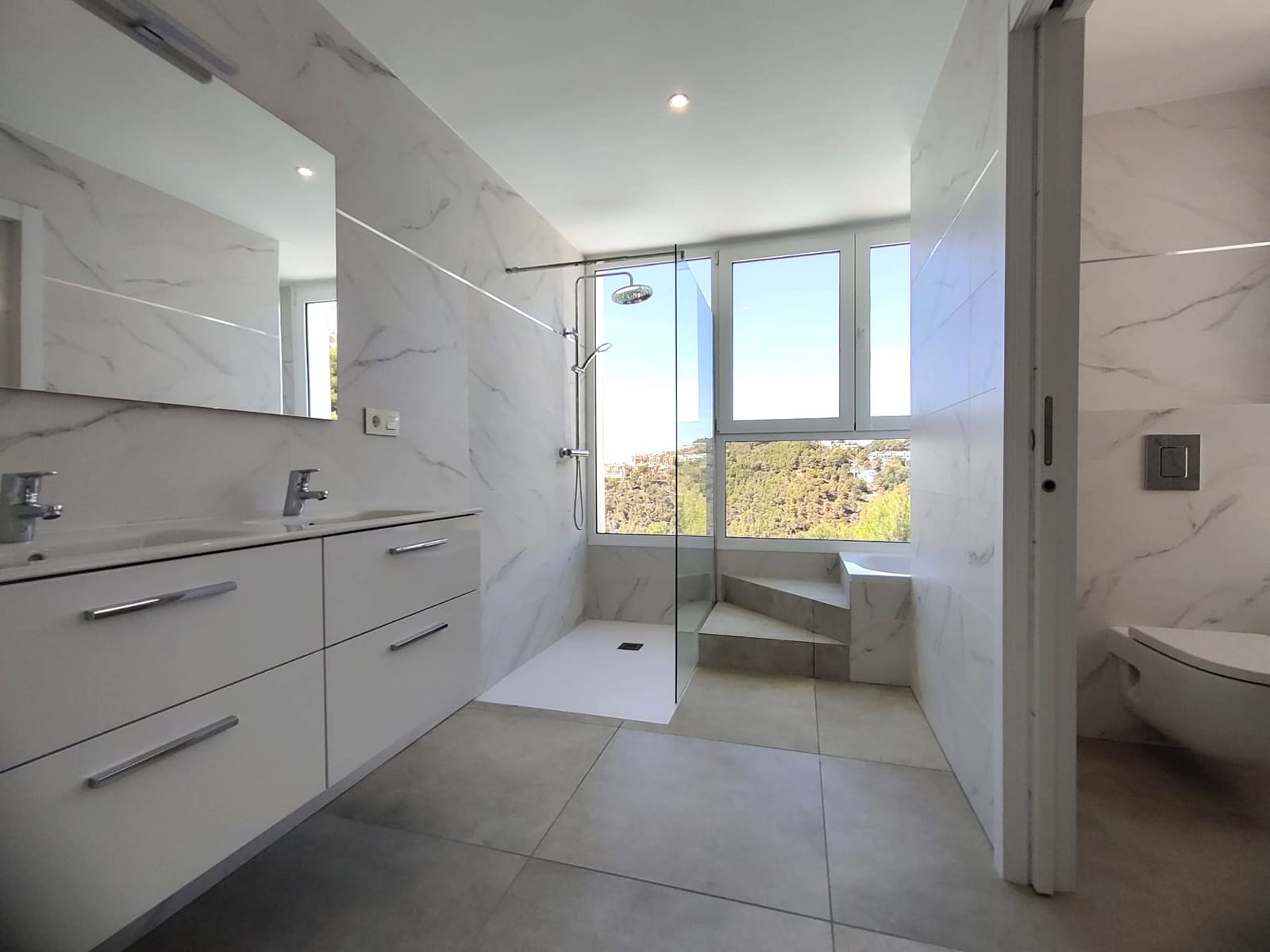 4 soveværelse Villa til salg i Altea med swimmingpool garage - € 1.590.000 (Ref: 9777323)